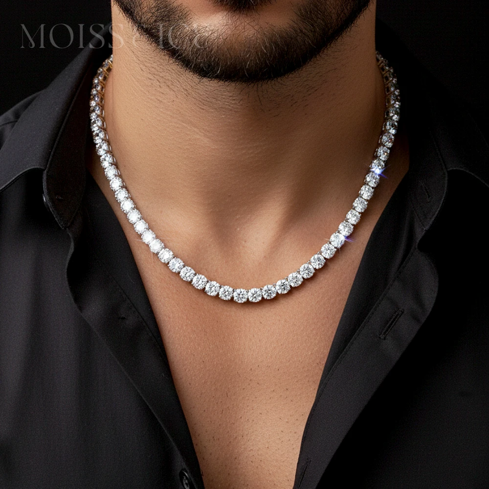 Man wearing moissanite tennis chain in the United States of America